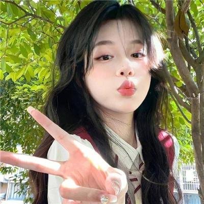 穿书后，我成了腹黑男主的心尖宠